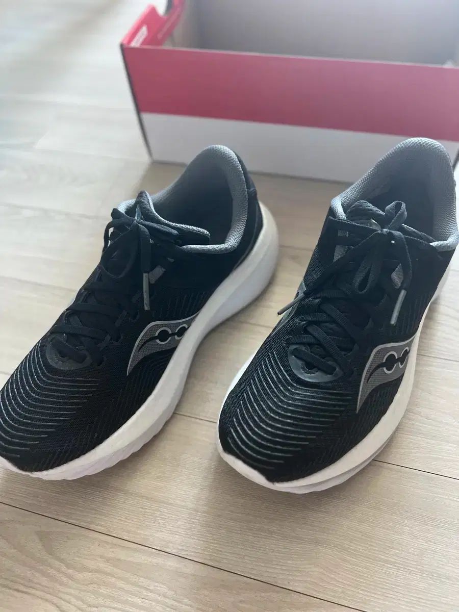 Saucony(サッカニー) キンバラ プロ 280 サイズ