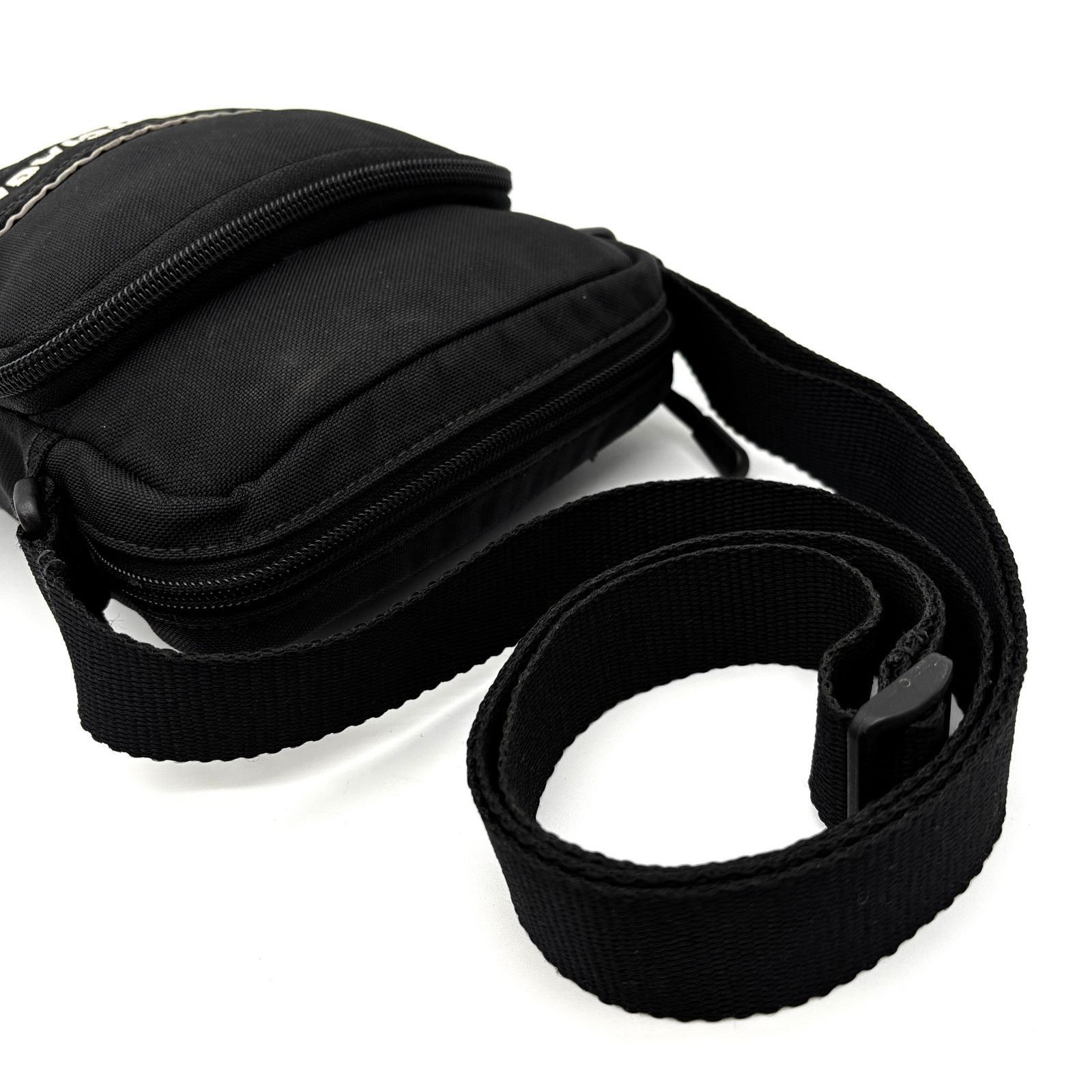 美品 BALENCIAGA バレンシアガ エクスプローラー ポーチ ストラップ