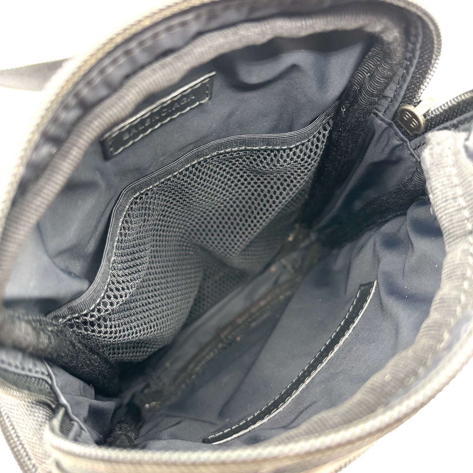 美品 BALENCIAGA バレンシアガ エクスプローラー ポーチ ストラップ 