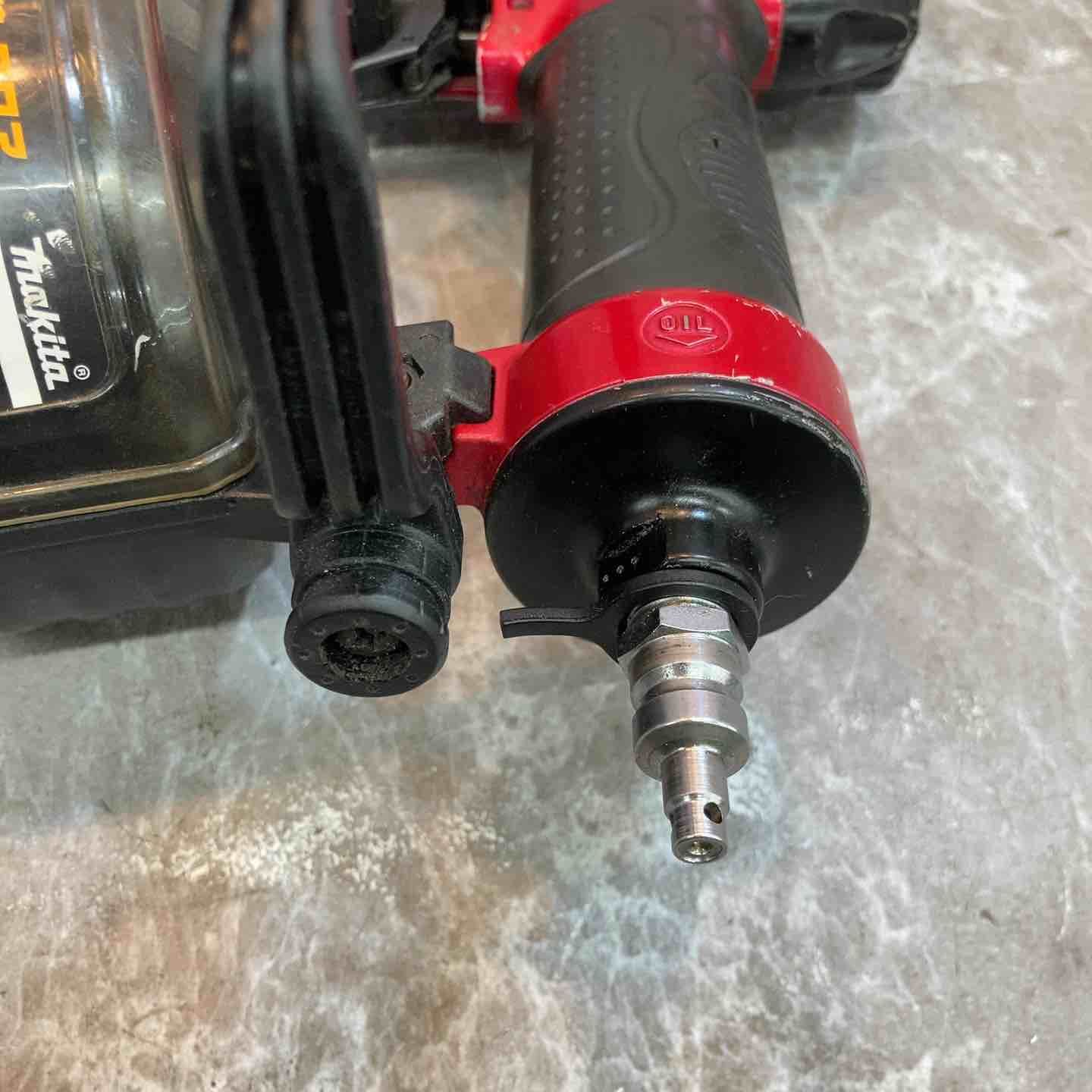 ☆マキタ(makita) 高圧エア釘打ち機 AN510H【八潮店】 - メルカリ