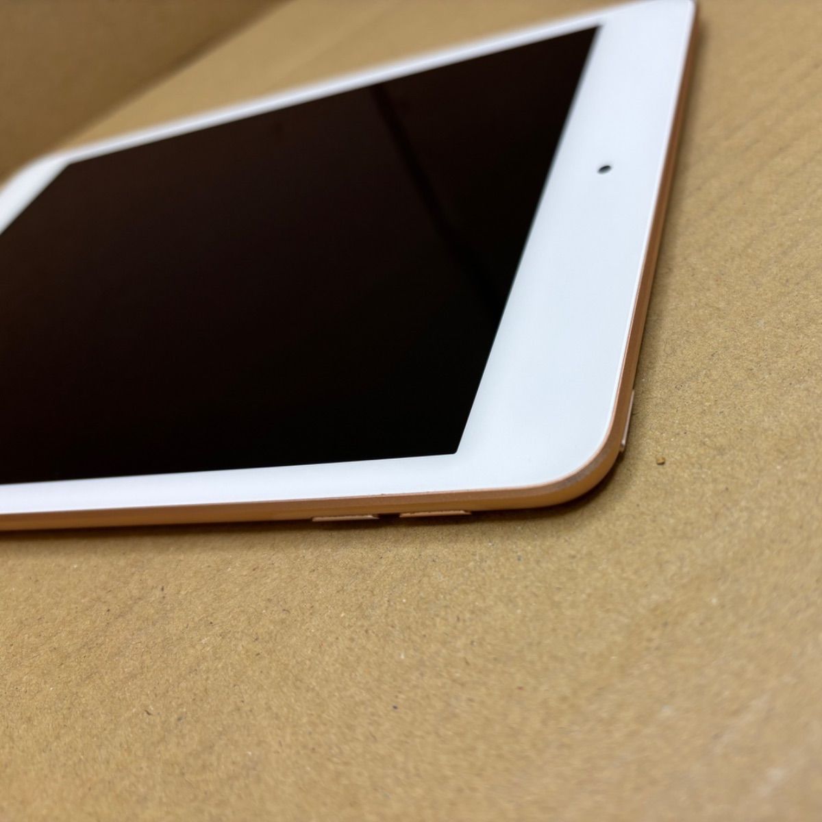 うすい様専用 ipad mini 5 wi-fi ゴールド 新品 第5世代】iPad mini5 Wi-