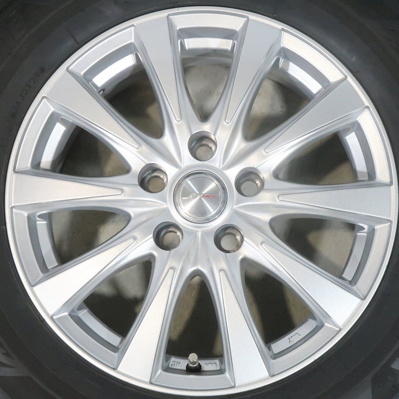 カローラクロス C-HR アルファード 等 社外 4本 16インチ 6.5J+39
