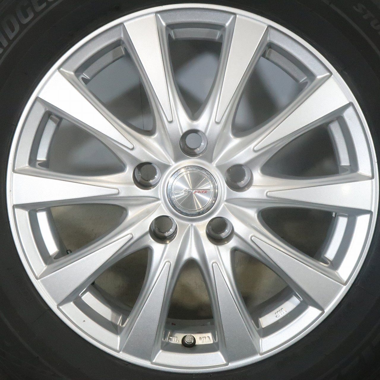 カローラクロス C-HR アルファード 等 社外 4本 16インチ 6.5J+39