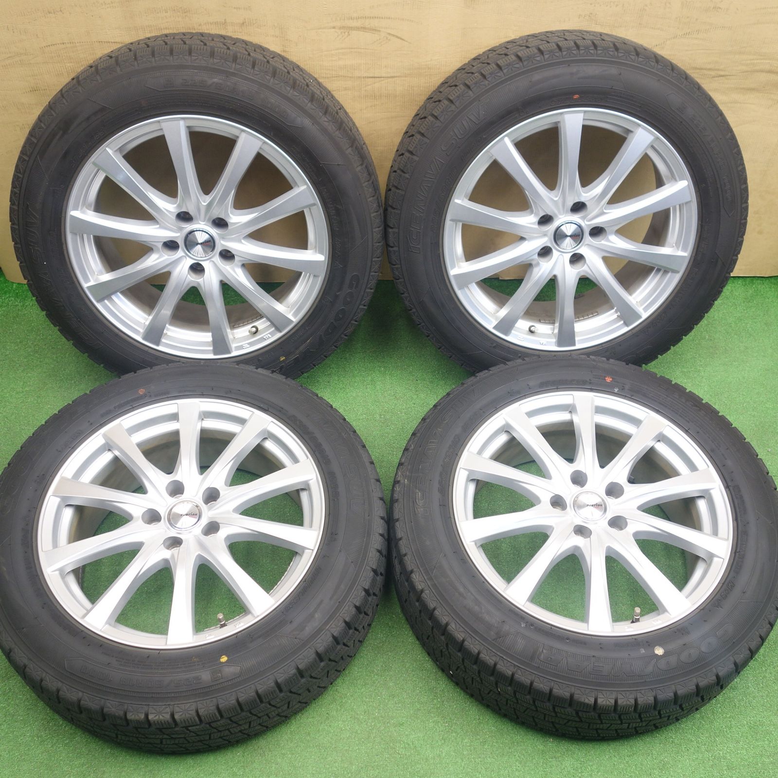 バリ溝！22年！キレイ！9.5分☆スタッドレス 225⁄60R18 グッドイヤー h 