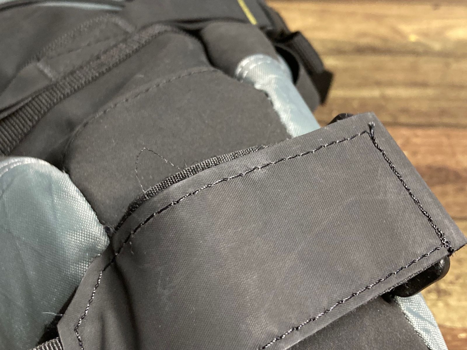 なすです！さん専用】サドルバッグ Apidura Compact (11L) なすです