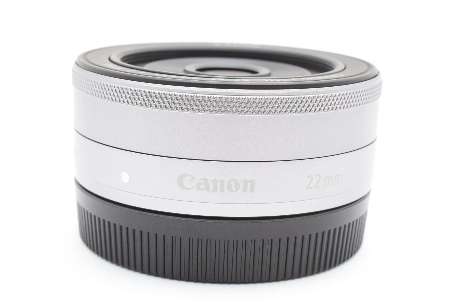 ☆極上☆ キヤノン Canon EF-M 22mm F2 STM シルバー 《前後キャップ付