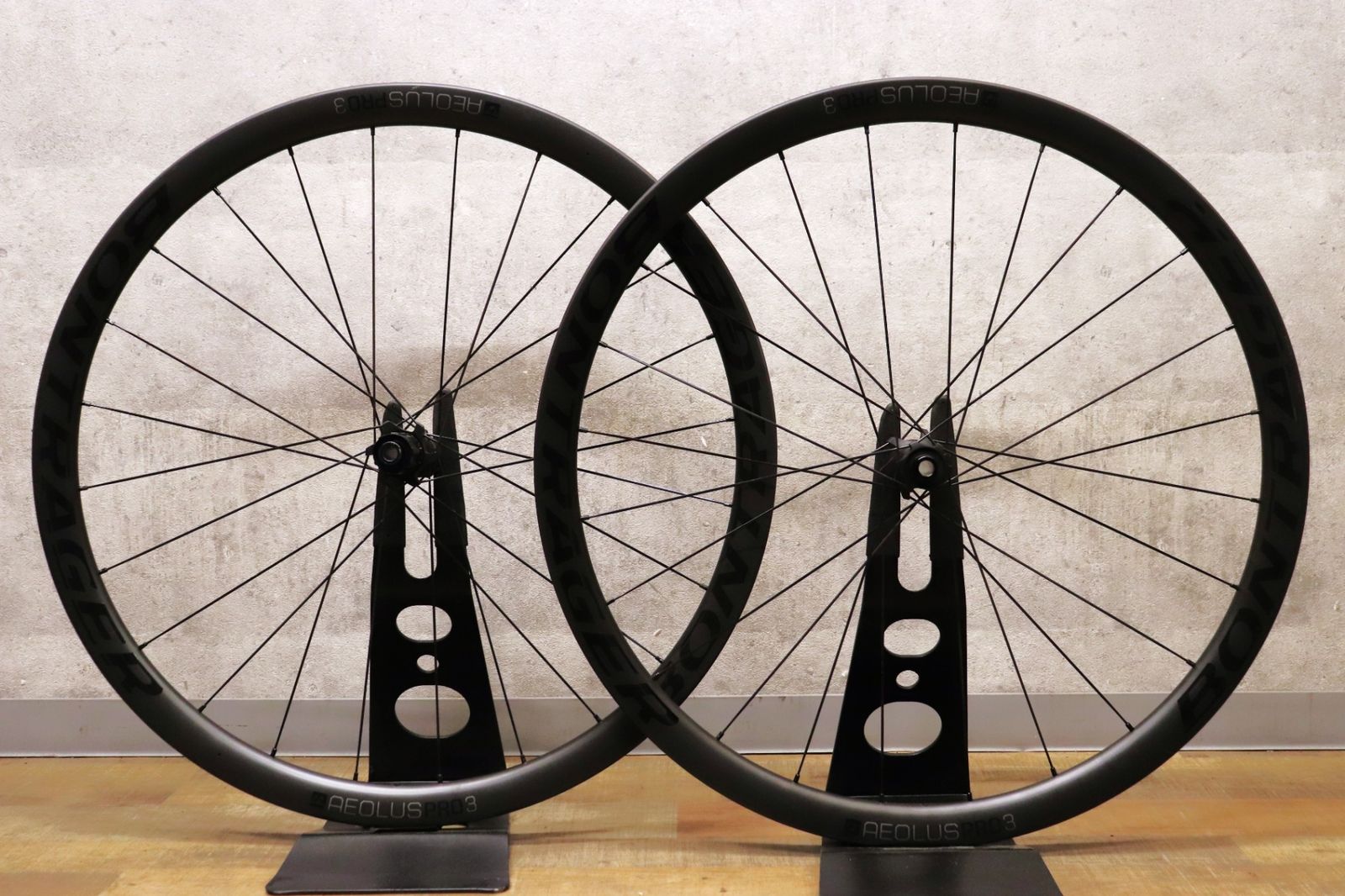 ボントレガー BONTRAGER アイオロス プロ AEOLUS PRO 3 カーボン