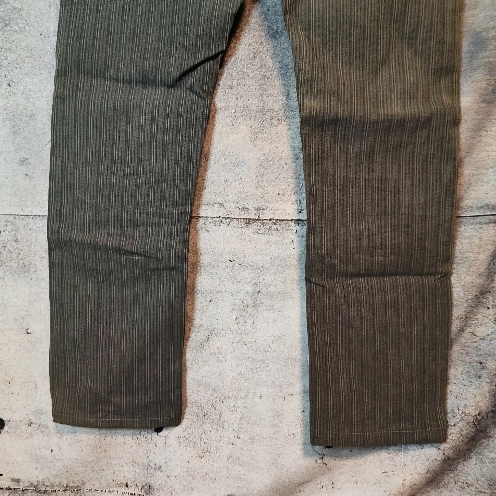 希少 00s DIESEL THANAZ グレー ストライプ デニム パンツ 希少 00s DIESEL THANAZ 0804M W30 L30 ストライプ デニム パンツ