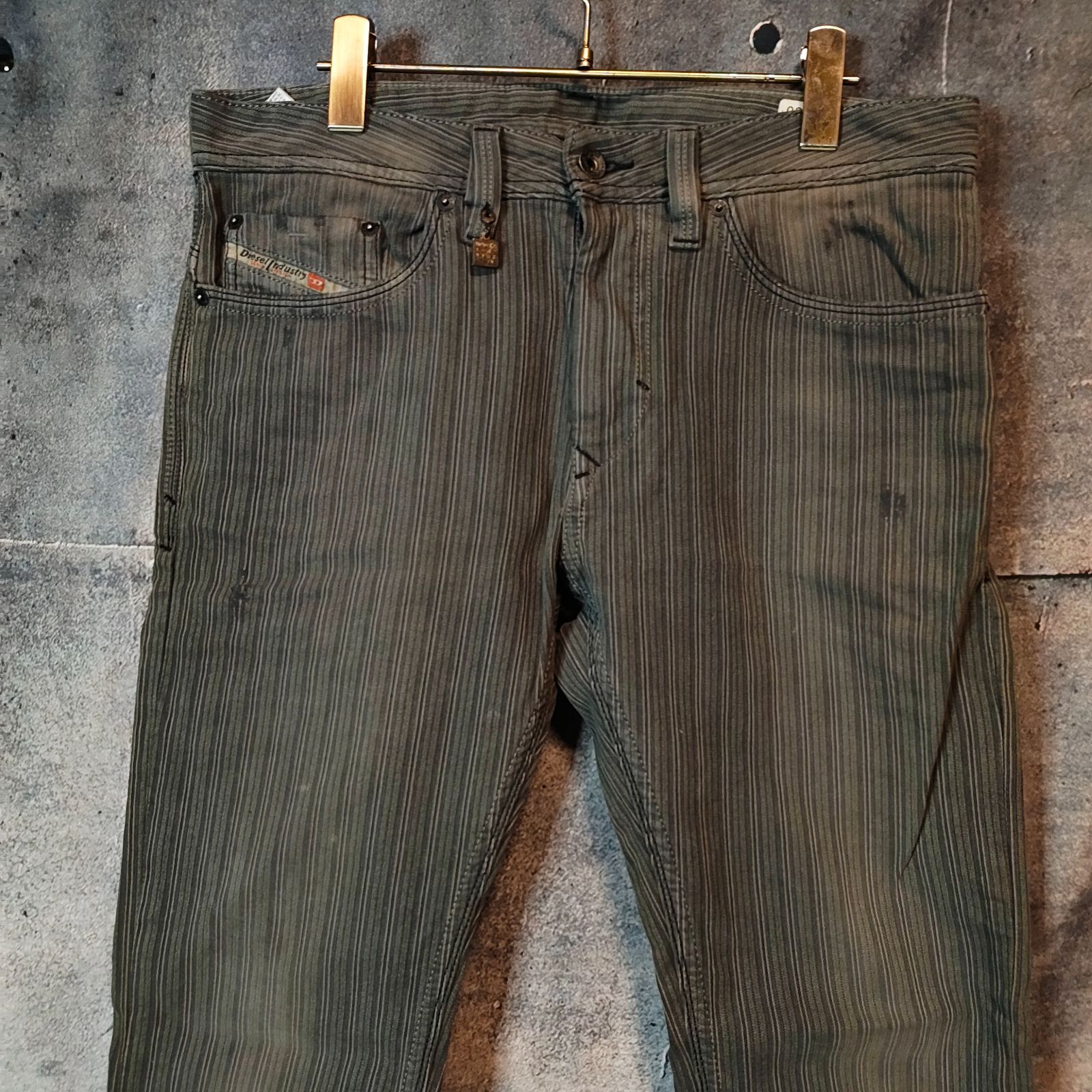 希少 00s DIESEL THANAZ グレー ストライプ デニム パンツ 希少 00s DIESEL THANAZ 0804M W30 L30 ストライプ デニム パンツ