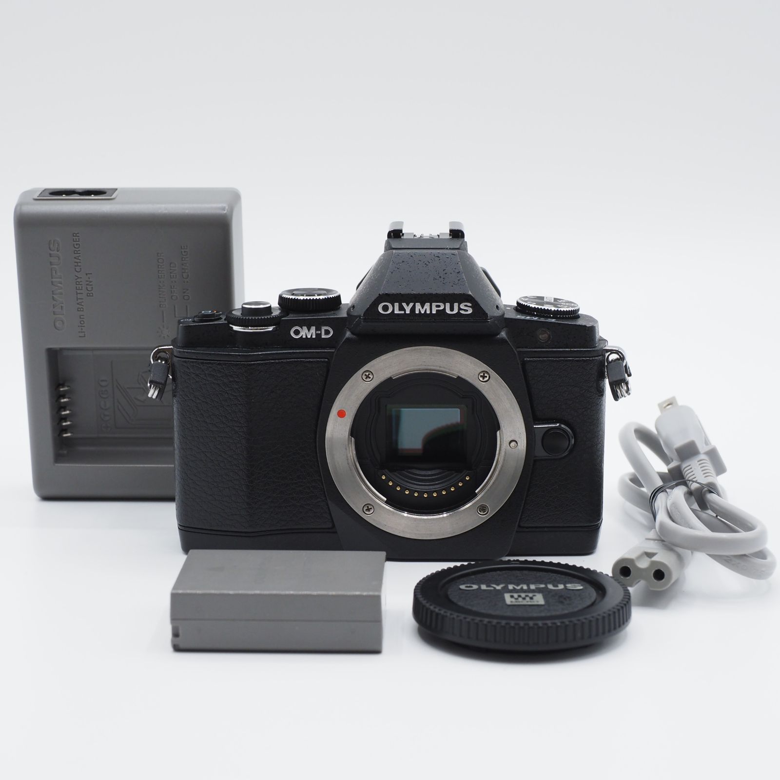 ショット数8,438回 OLYMPUS オリンパス ミラーレス OM-D E-M5