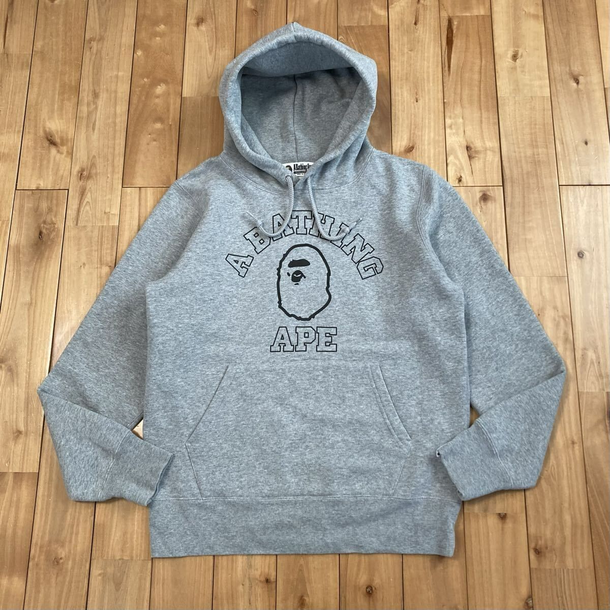 カレッジロゴ プルオーバー パーカー Mサイズ グレー a bathing ape 