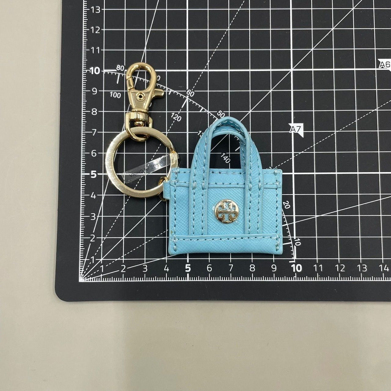 新品未使用 Tory Burch トリーバーチ キーホルダー キーリング バッグ 