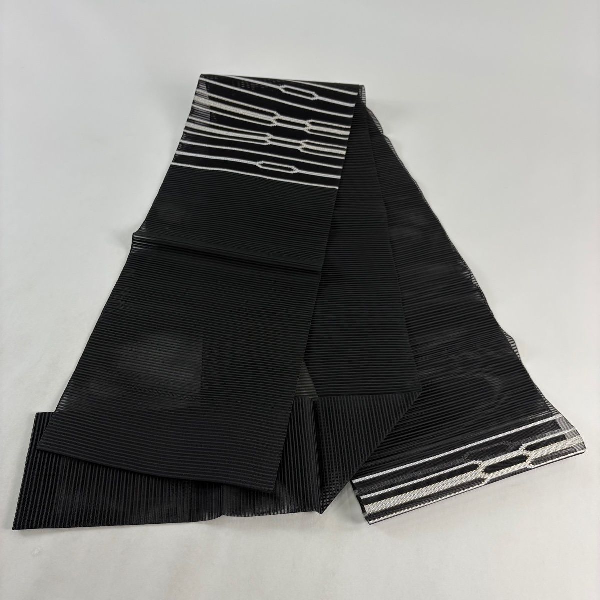 美品】 名古屋帯 秀品 夏帯 絽 八寸名古屋帯 松葉仕立て 幾何学 美品】 名古屋帯 秀品 夏帯 絽 八寸名古屋帯 松葉仕立て 幾何学