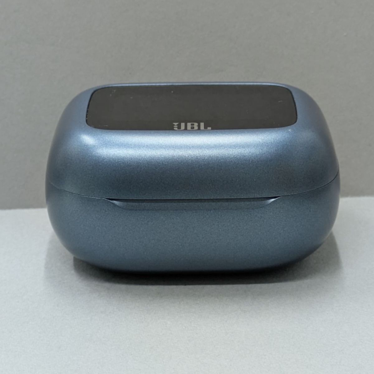 JBL LIVE BUDS 3 充電ケースのみ　充電器　ブルー　中古美品 JBL Live Buds3 充電ケースのみ ブルー 完全ワイヤレスイヤホン jbl