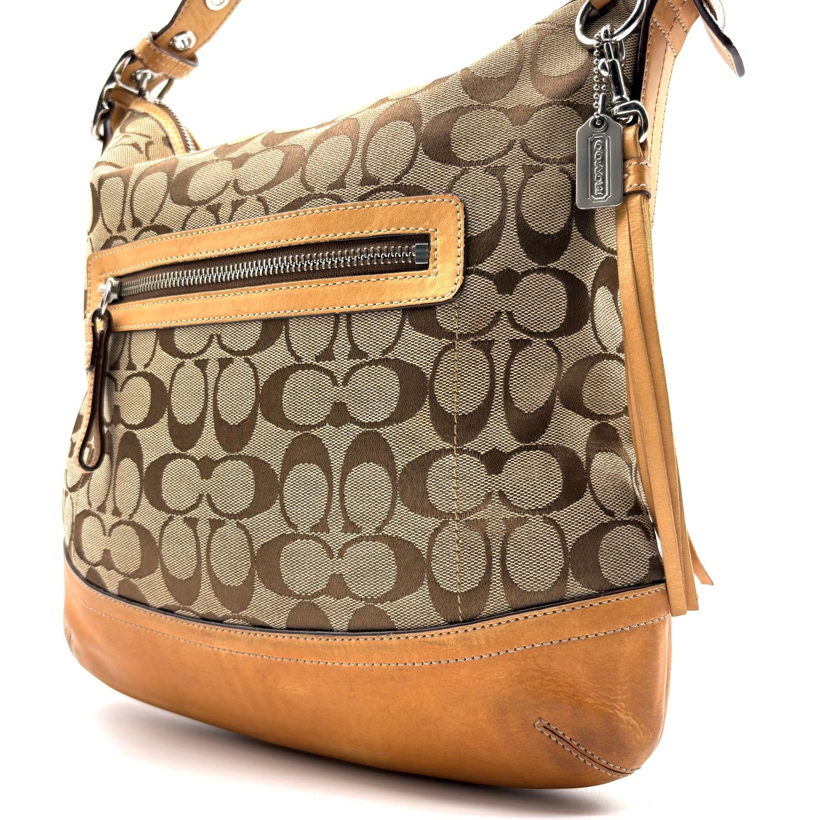 【COACH】シグネチャー　ベージュ系　レザー　シボ革　Y2K COACH y2k signature shoulderbag コーチ シグネチャー柄 ショルダー