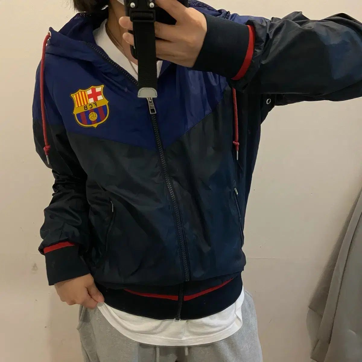 NIKE(ナイキ) バルセロナ ウインドランナー ウィンドブレーカー NIKE(ナイキ) バルセロナ ウインドランナー ウィンドブレーカー