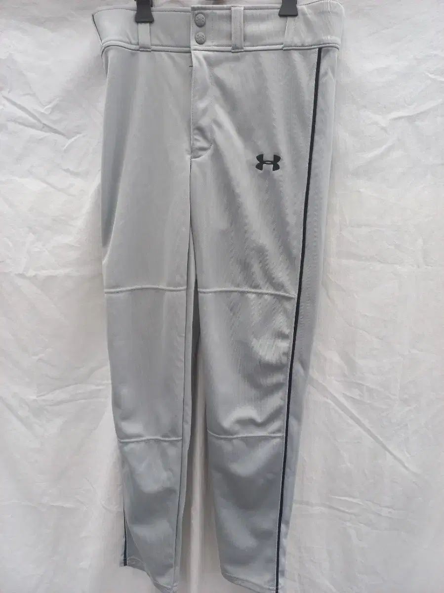 UNDER ARMOUR アンダーアーマー 野球ズボン (男性用 30)