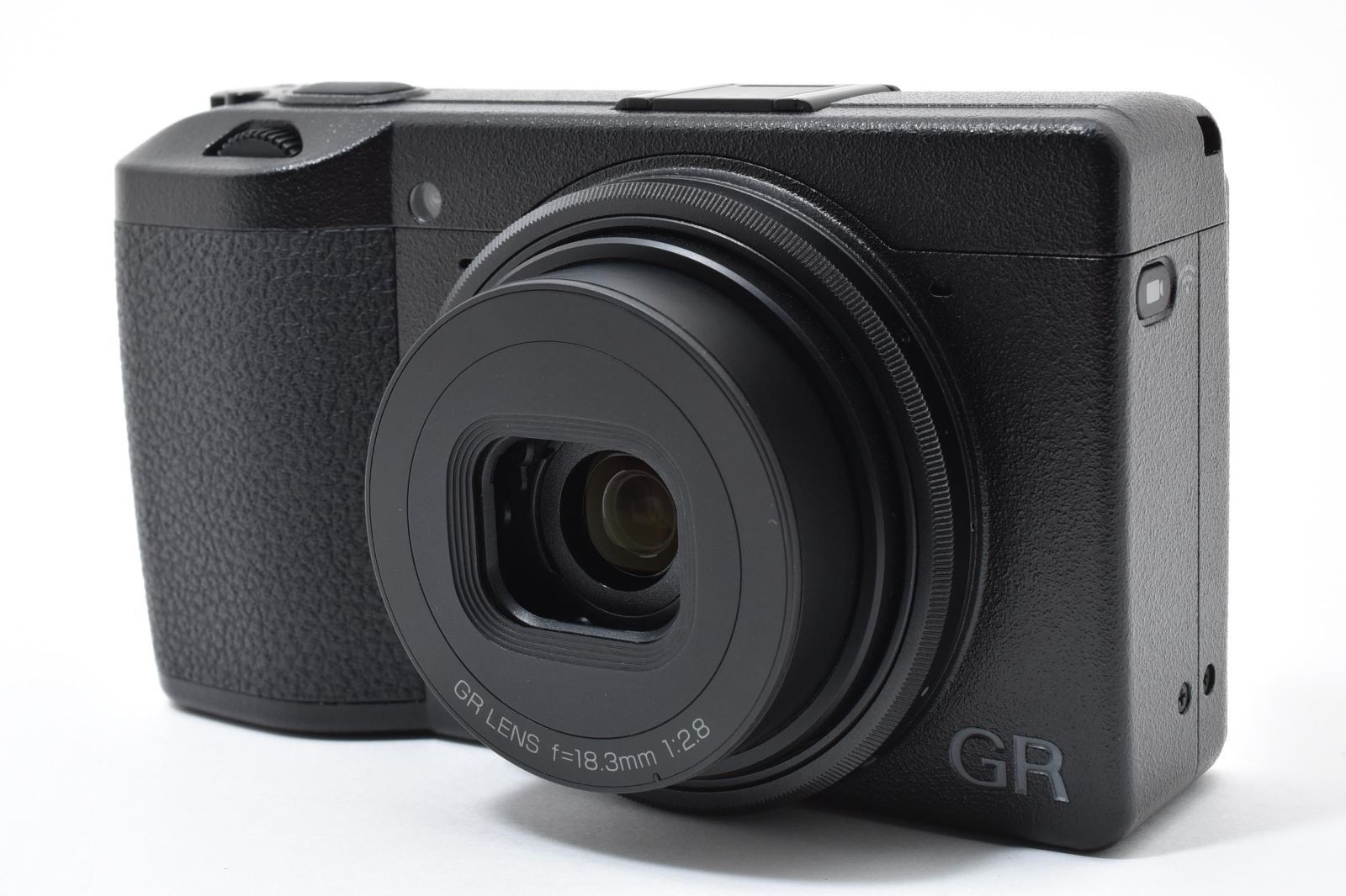 返品保証】☆極上品☆リコー RICOH GR III 《ショット数:1650回 返品保証】☆極上品☆リコー RICOH GR III 《ショット数:1650回