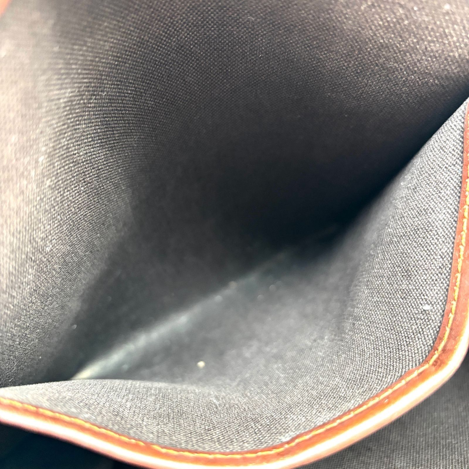 美品 GUCCI グッチ トートバッグ 縦型 GGスプリーム レザー ベージュ 