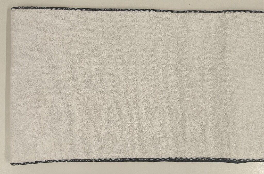 ワンマンライブ『喜劇』 Ado 最初の名盤マフラータオル - メルカリ
