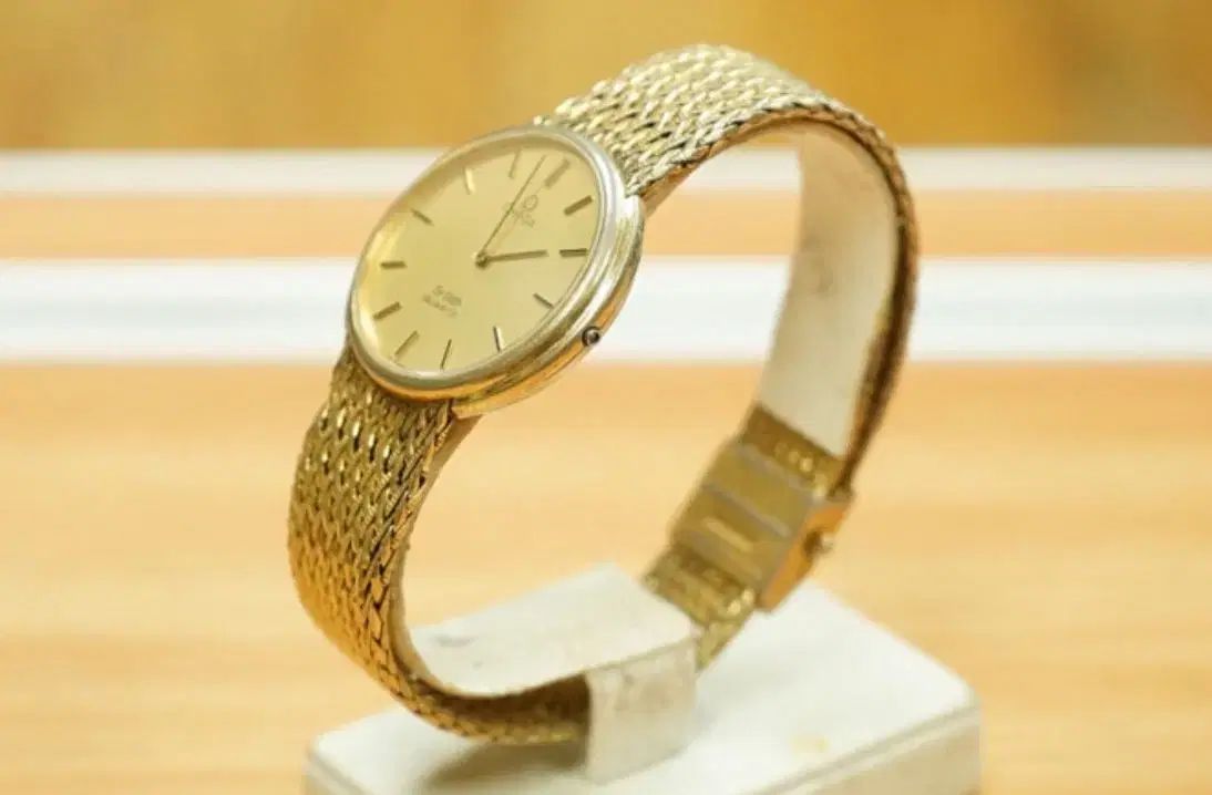 70s OMEGA(オメガ) デ ヴィル 1365 金 クォーツ 時計