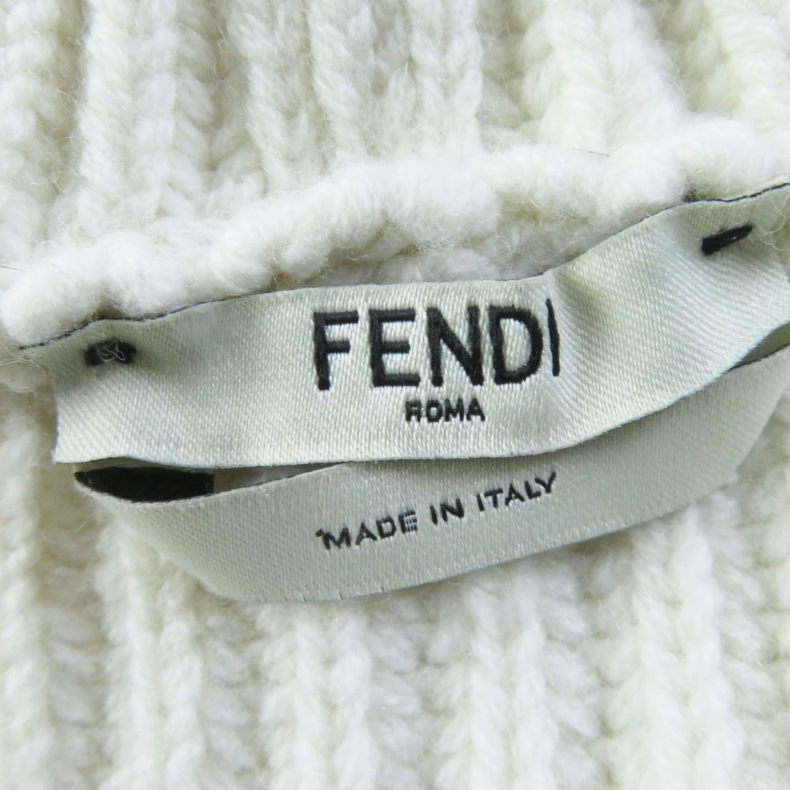ドンドン見直し】極美品◎FENDI フェンディ 18年製 FZY731 ウール