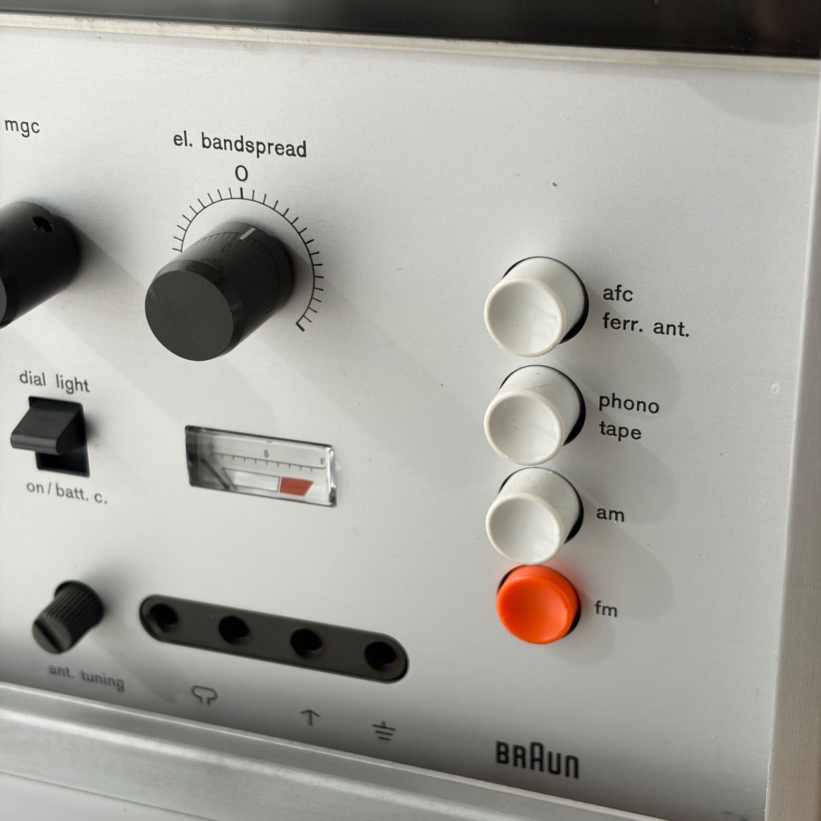 美品】BRAUN T1000 ラジオ Dieter Rams MoMA収蔵 ビンテージ