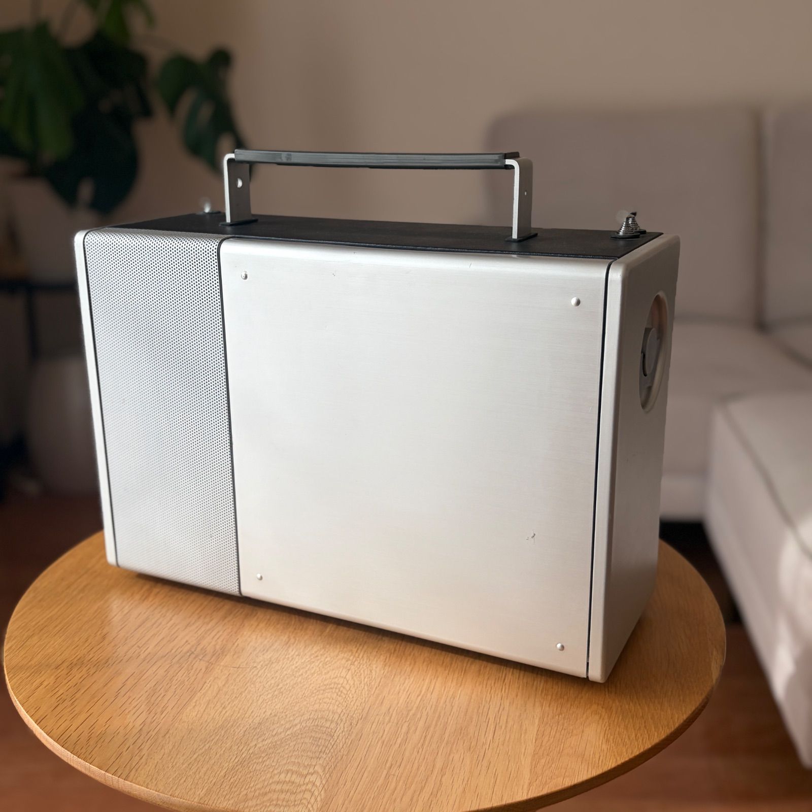 美品】BRAUN T1000 ラジオ Dieter Rams MoMA収蔵 ビンテージ 