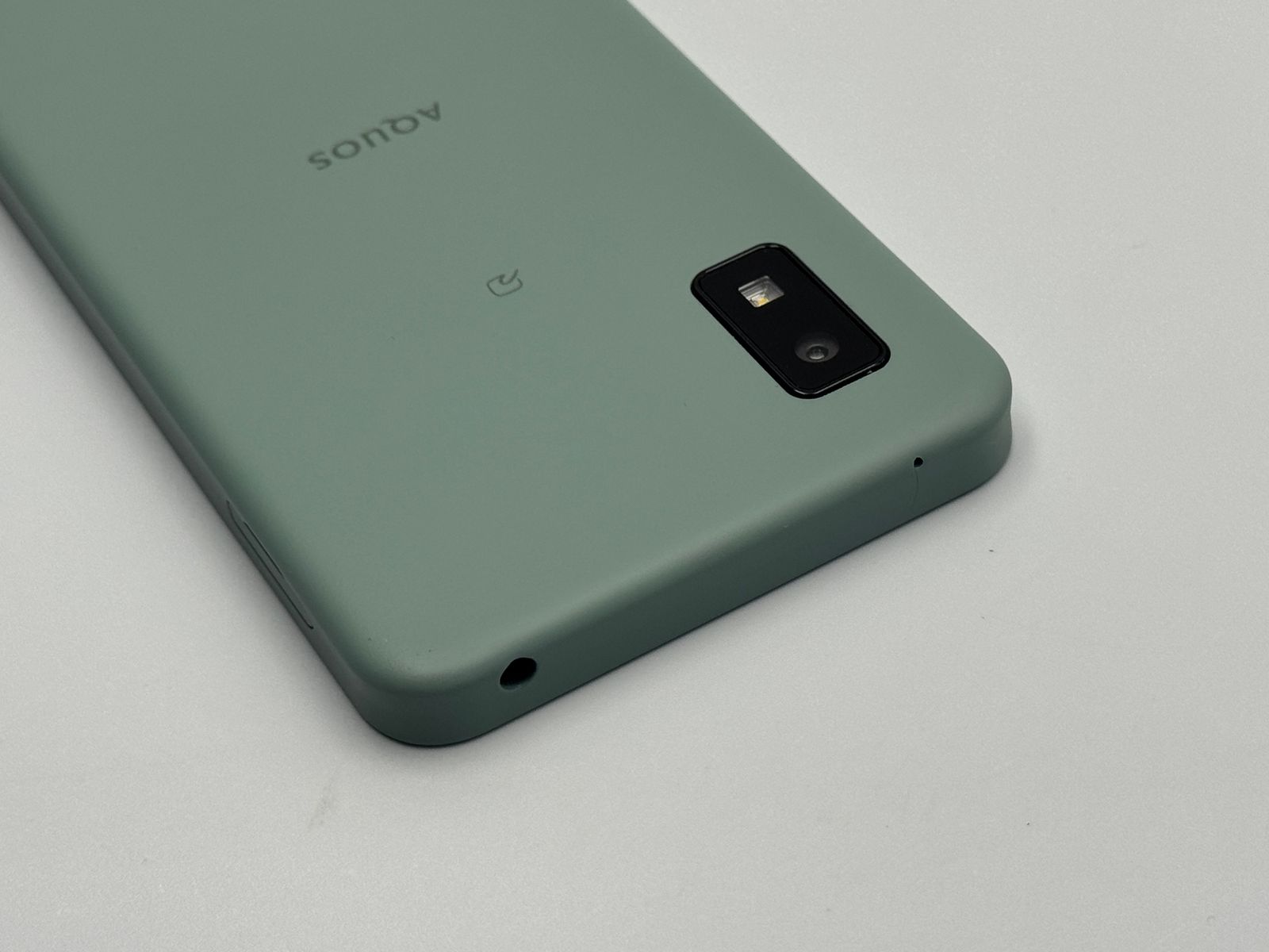 AQUOS wish2 SIMフリー オリーブグリーン ワイモバイル Y!mobile