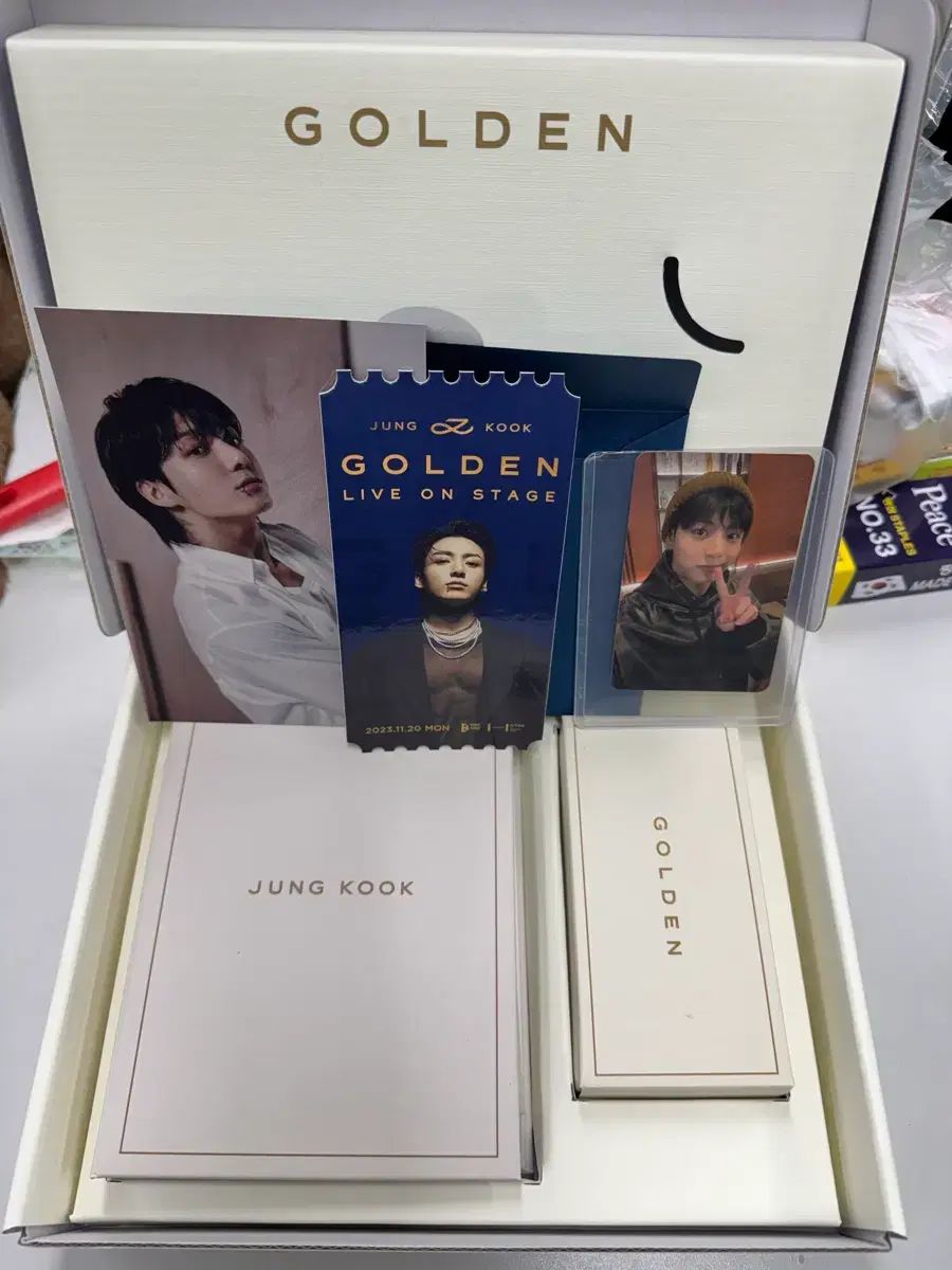 BTS ジョングク(JUNGKOOK・JK・グク) ゴールデン golden ショーケース