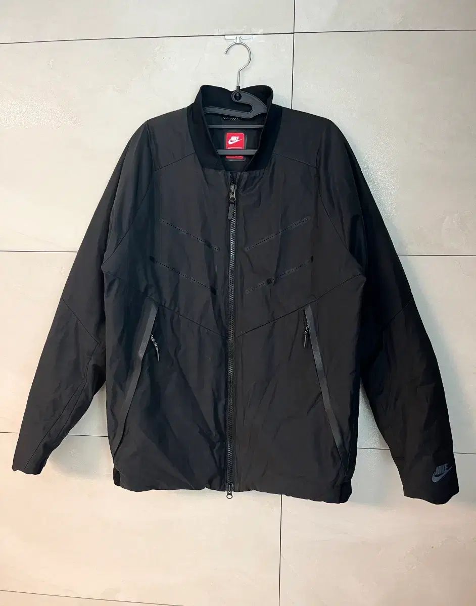 ナイキ エアロロフト ダウン ジャケット XL 【公式通販】