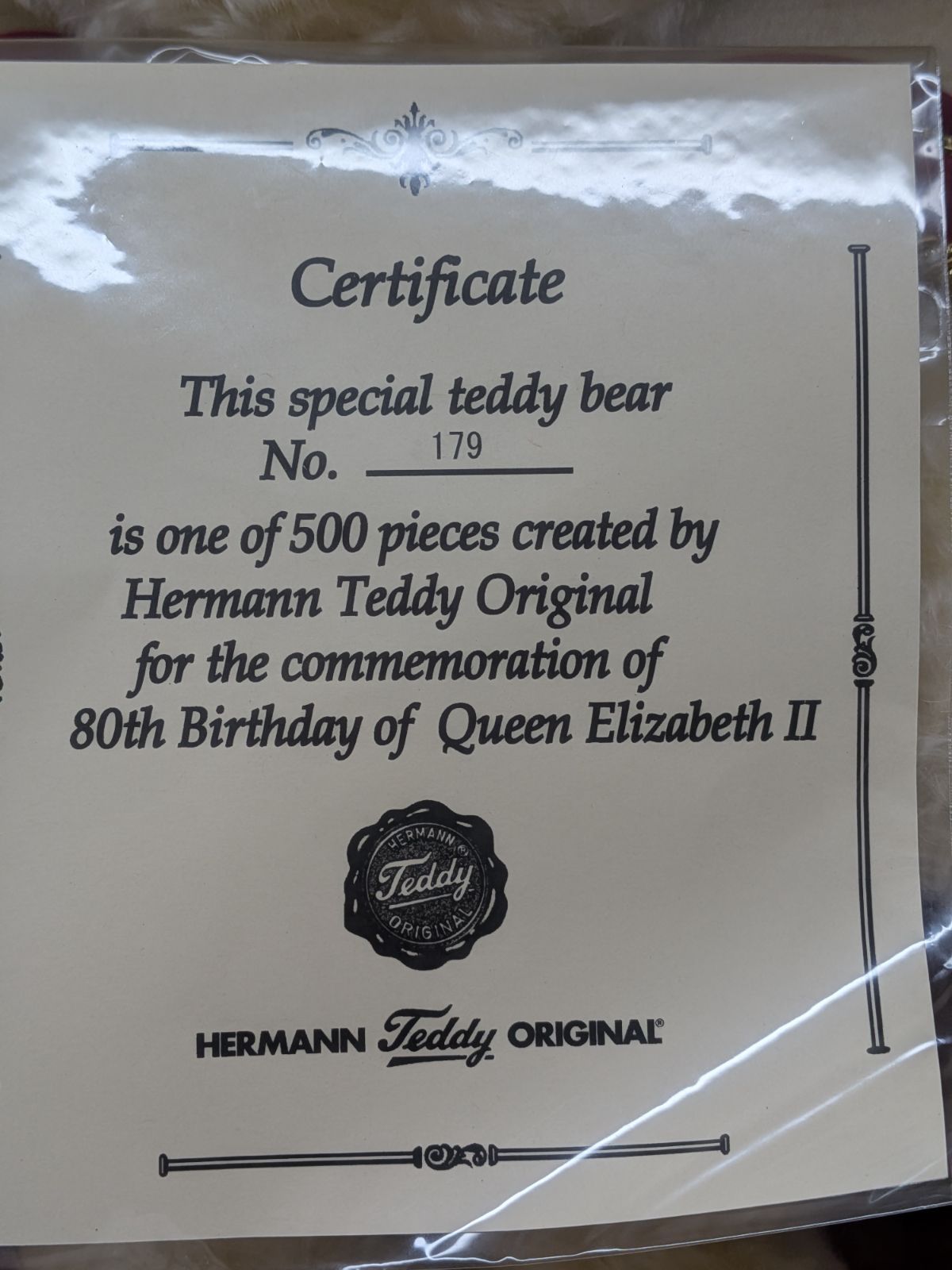 Hermann Teddy Original が製作した限定版テディベアのものです。 この 