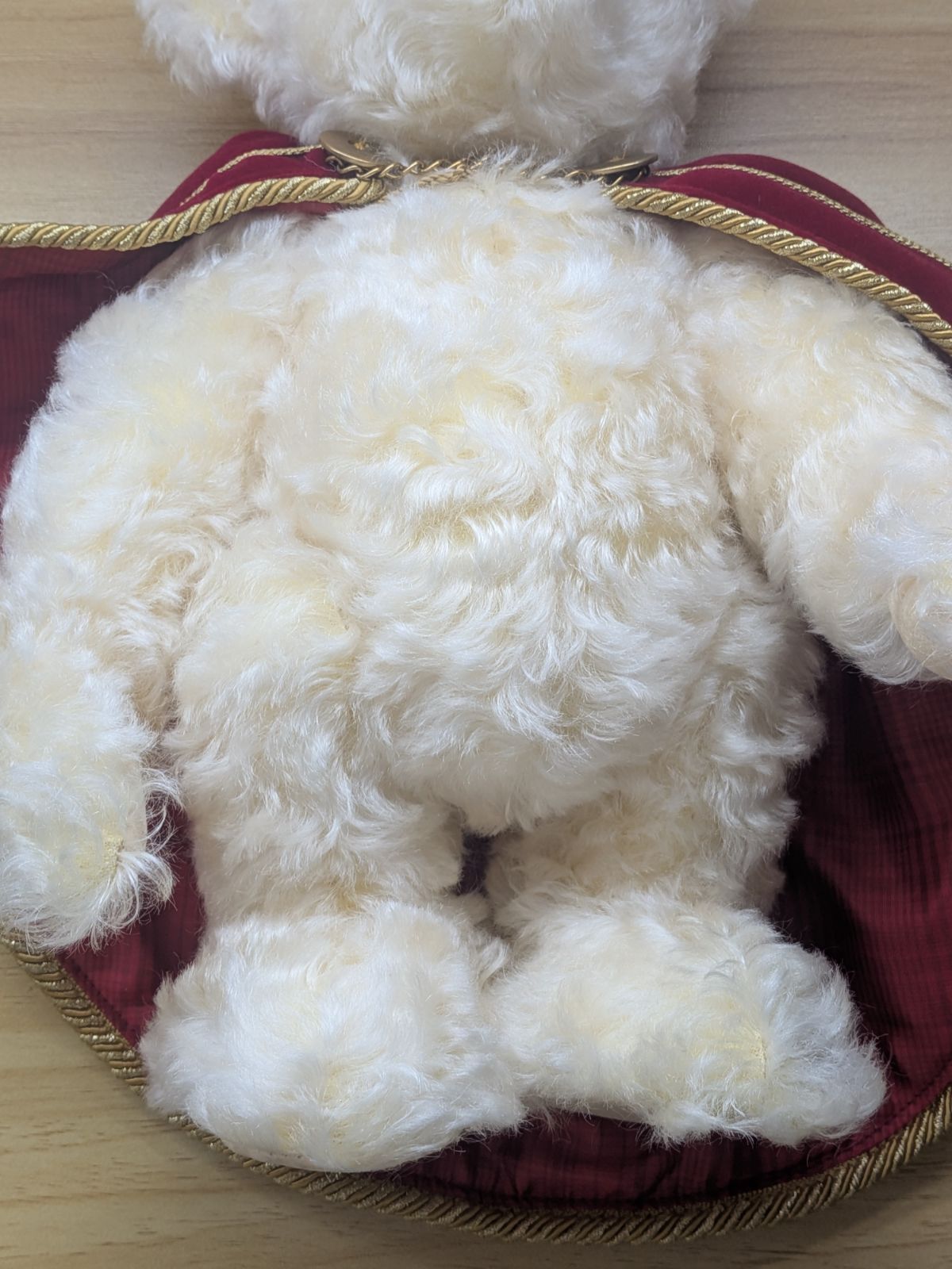 Hermann Teddy Original が製作した限定版テディベアのものです。 この