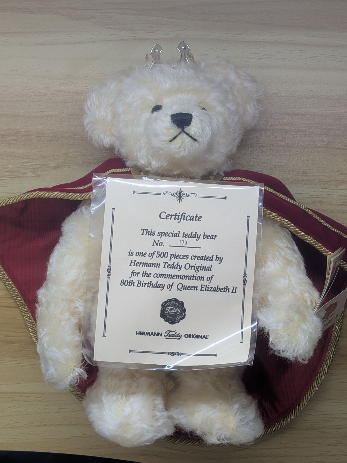 Hermann Teddy Original が製作した限定版テディベアのものです。 この