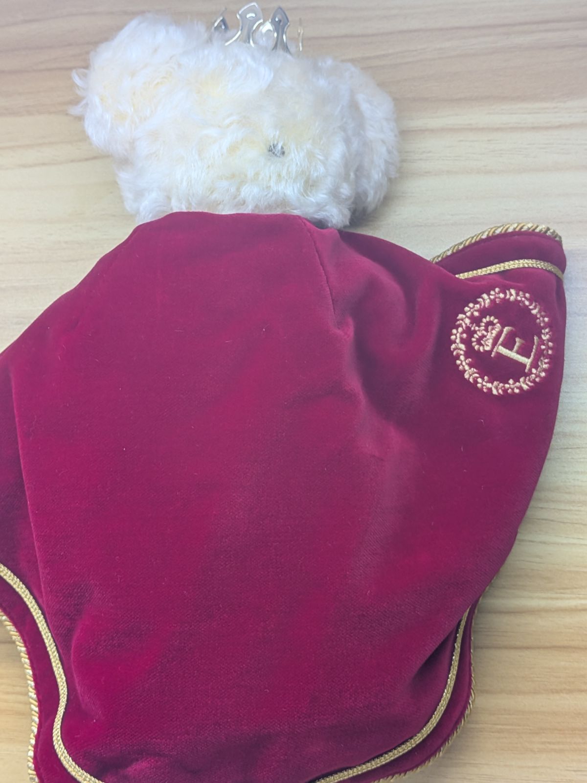 Hermann Teddy Original が製作した限定版テディベアのものです。 この