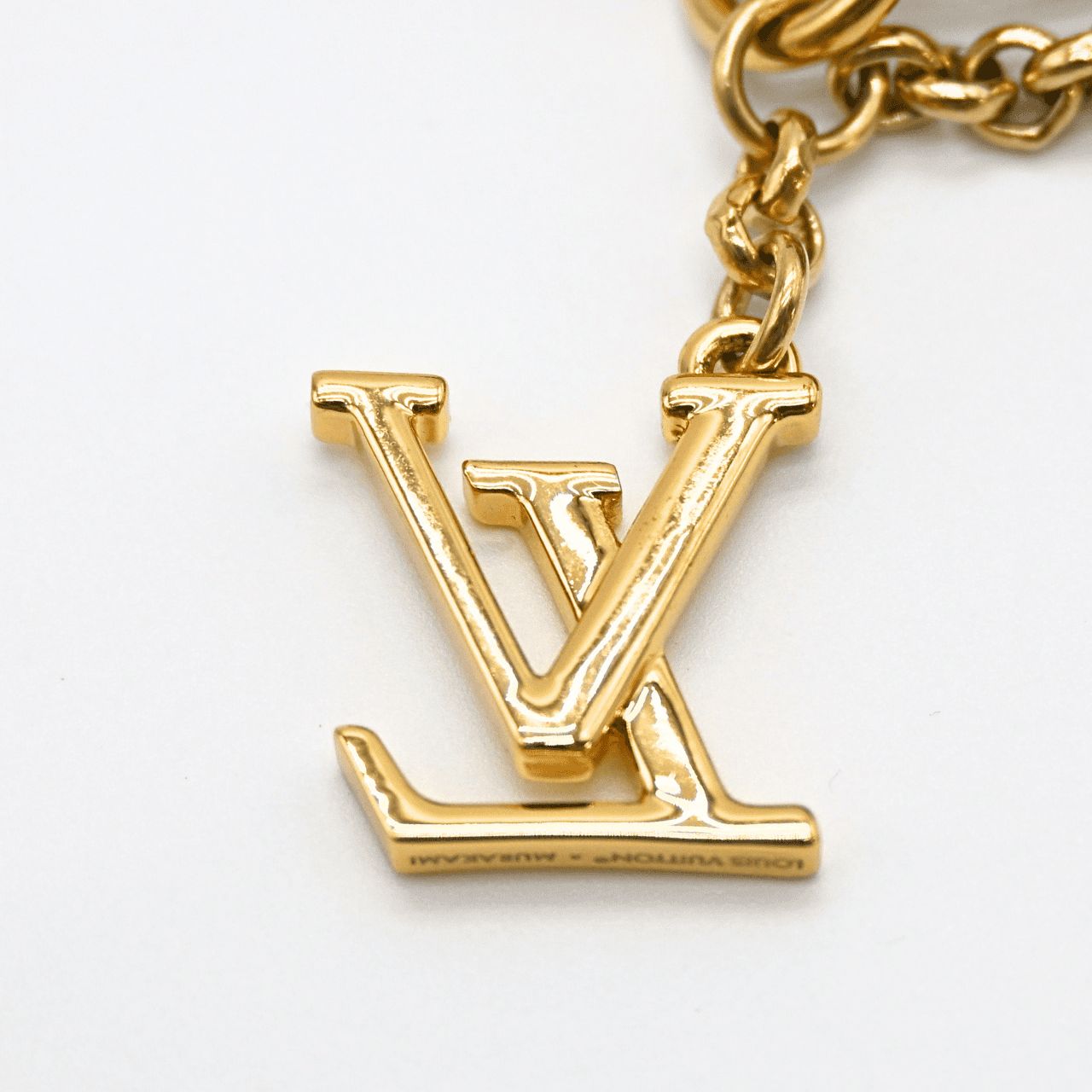 LOUIS VUITTON ルイヴィトン LV x TM スーパーフラット キーホルダー