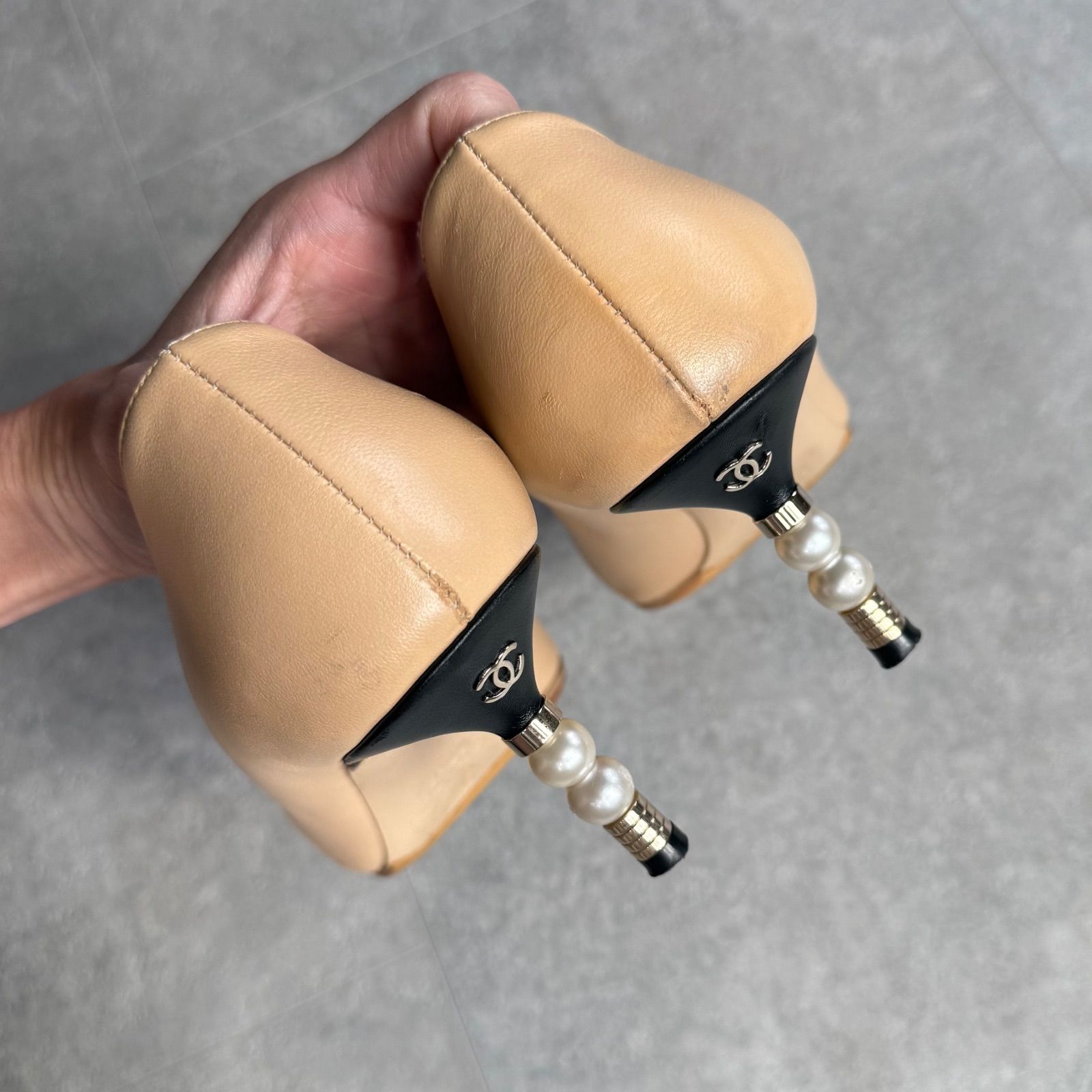 CHANEL シャネル ココマーク パールヒールパンプス レザー ベージュ