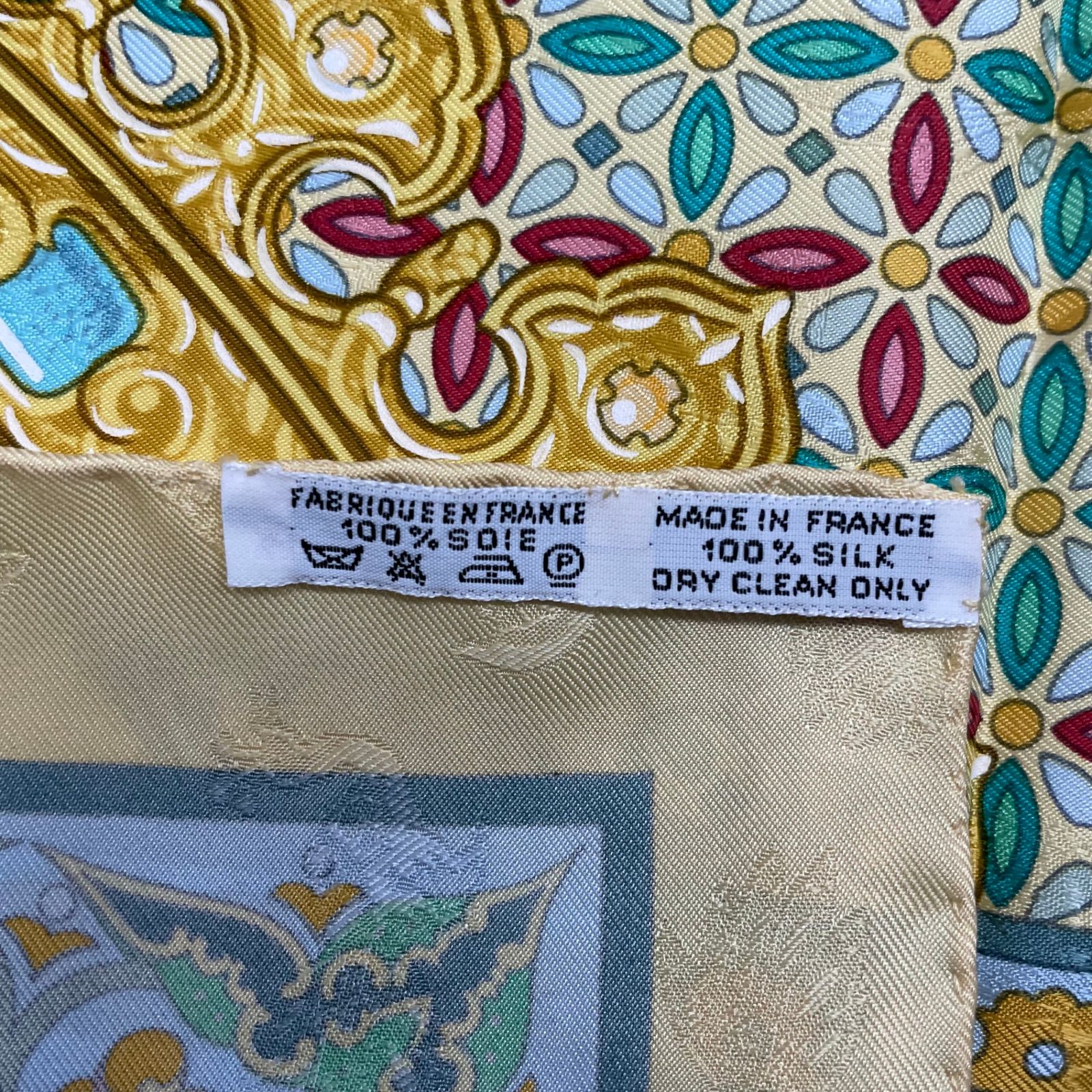 極美品 HERMES エルメス スカーフ シルク カレ90 CIELS 極美品 HERMES エルメス スカーフ シルク カレ90 CIELS
