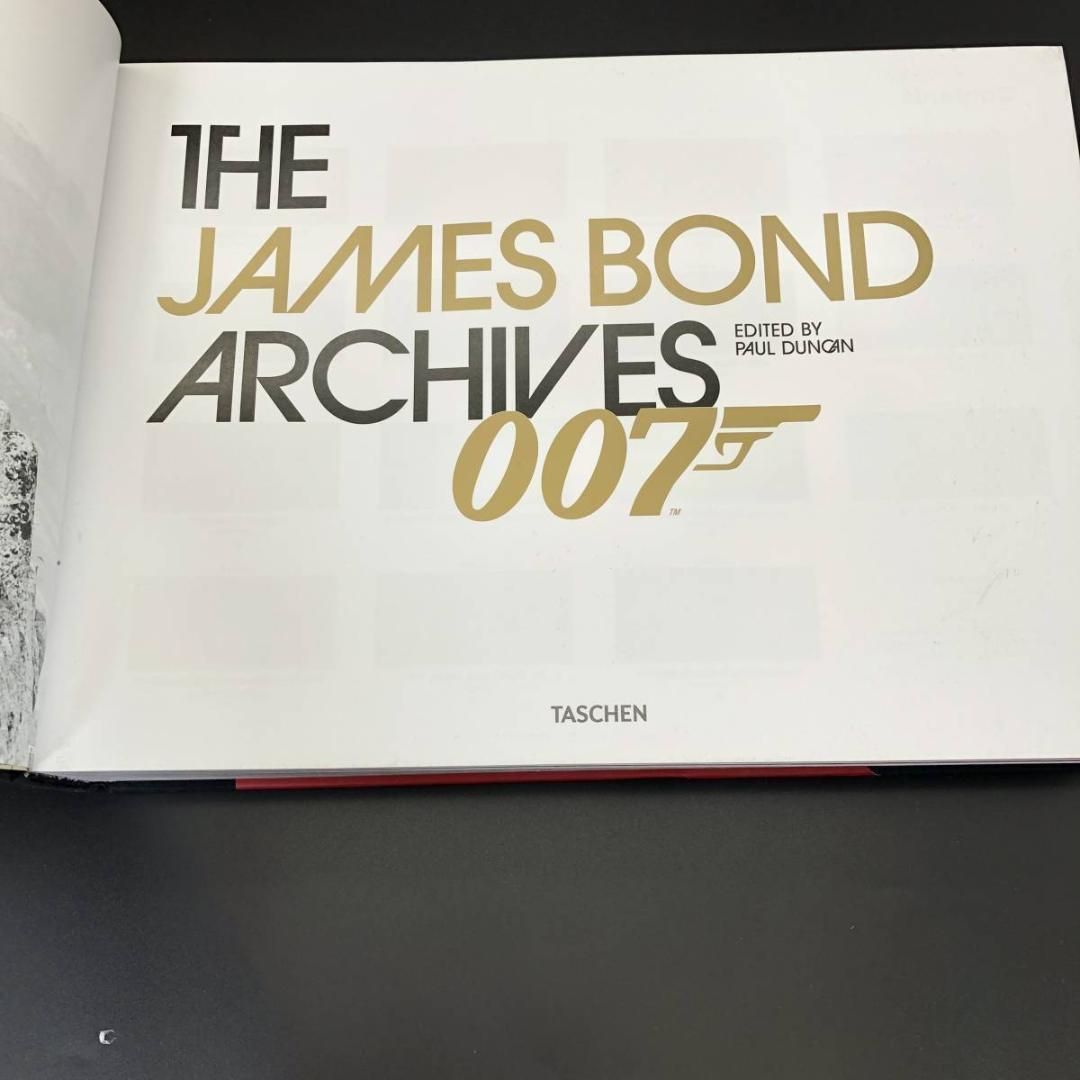 洋書 】007 ジェームズ・ボンド ☆ 絶豪華本 The James Bond 洋書 】007 ジェームズ・ボンド ☆ 絶豪華本 The James Bond