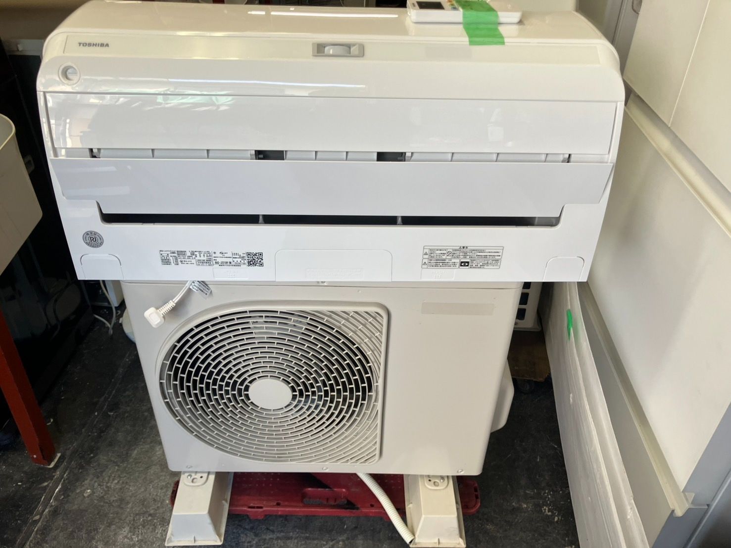 中古】大阪引取限定 Toshiba RAS-J221ARY エアコン本体 - メルカリ
