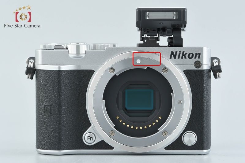 中古】Nikon ニコン 1 J5 シルバー 標準パワーズームキット シャッター 