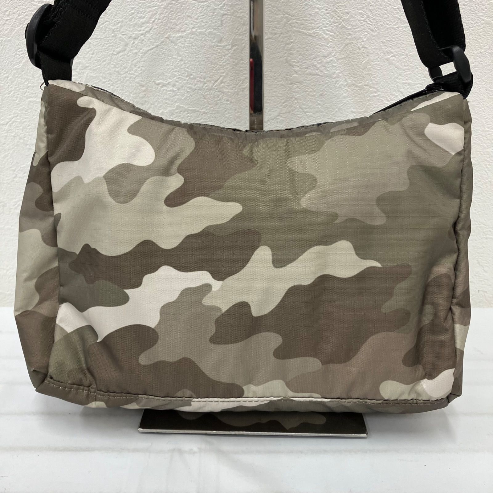 965 LeSportsac レスポートサック CARGO SMALL SHOULDER BAG CAMO 