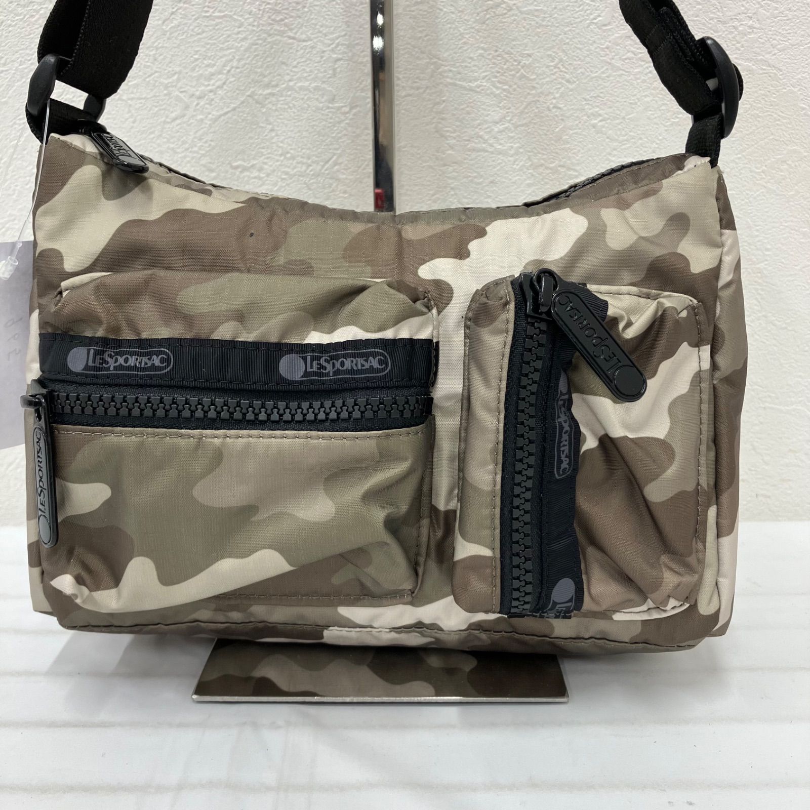 965 LeSportsac レスポートサック CARGO SMALL SHOULDER BAG CAMO 
