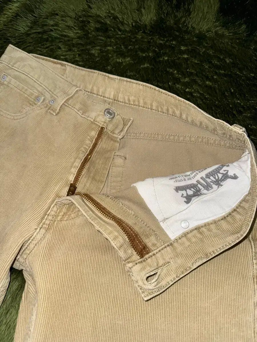 正規品，豊富な W33 ／ L32 LEVI