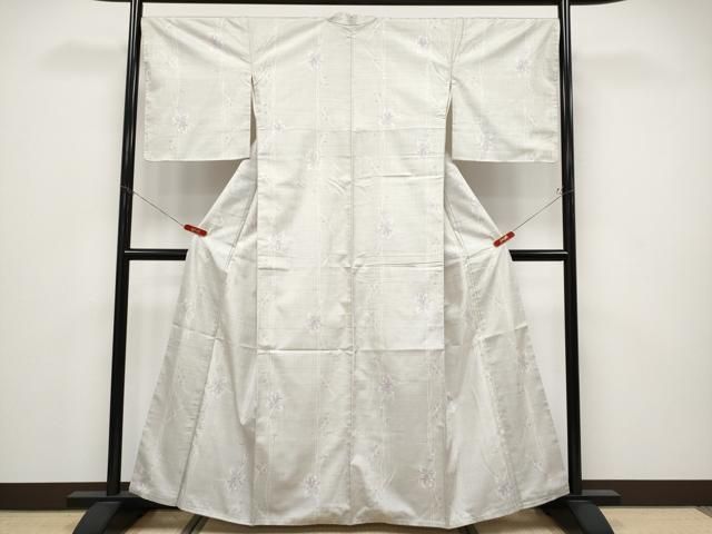 平和屋着物●極上　本場大島紬　白大島　9マルキ　枝花文　証紙付き　逸品　CYAA4749s6 平和屋本店○極上 本場大島紬 白大島 9マルキ 白凰 彩陽花紋 窪田織物