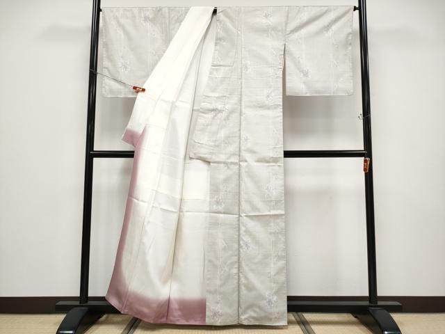 平和屋着物●極上　本場大島紬　白大島　9マルキ　枝花文　証紙付き　逸品　CYAA4749s6 平和屋本店○極上 本場大島紬 白大島 9マルキ 白凰 彩陽花紋 窪田織物