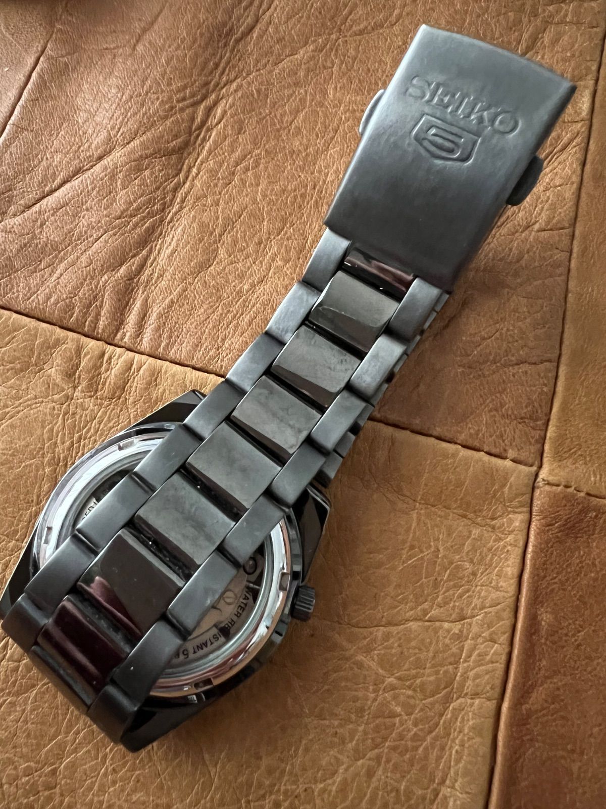  セイコー5 SEIKO 7S26-02T0 自動巻き 裏スケルトン ブラッキー メンズ 上質素材 自動巻き時計 腕時計(アナログ)