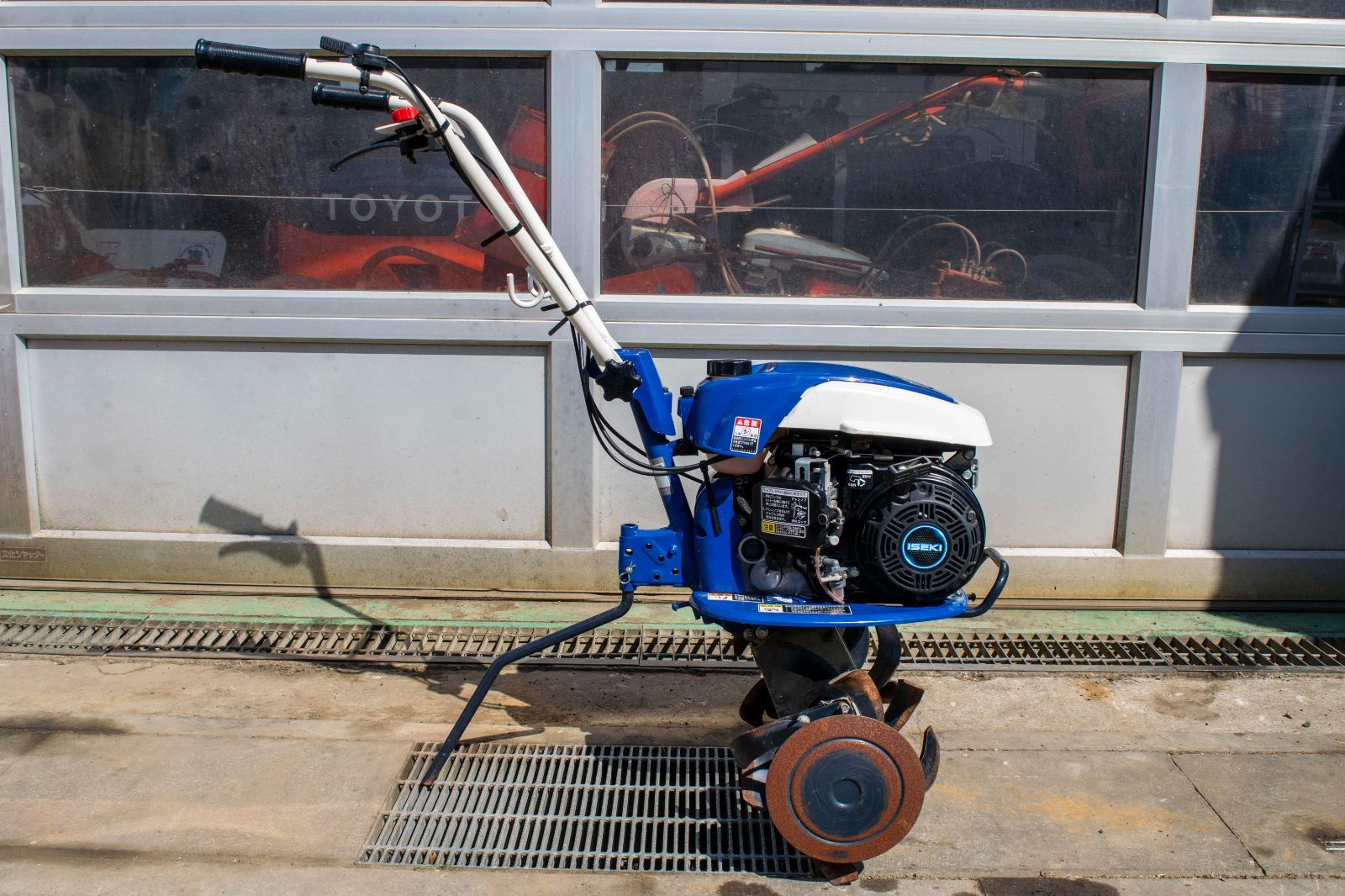 埼玉発 イセキ 耕運機 KM30 3馬力 耕幅 600mm リコイル ガソリン 30坪 