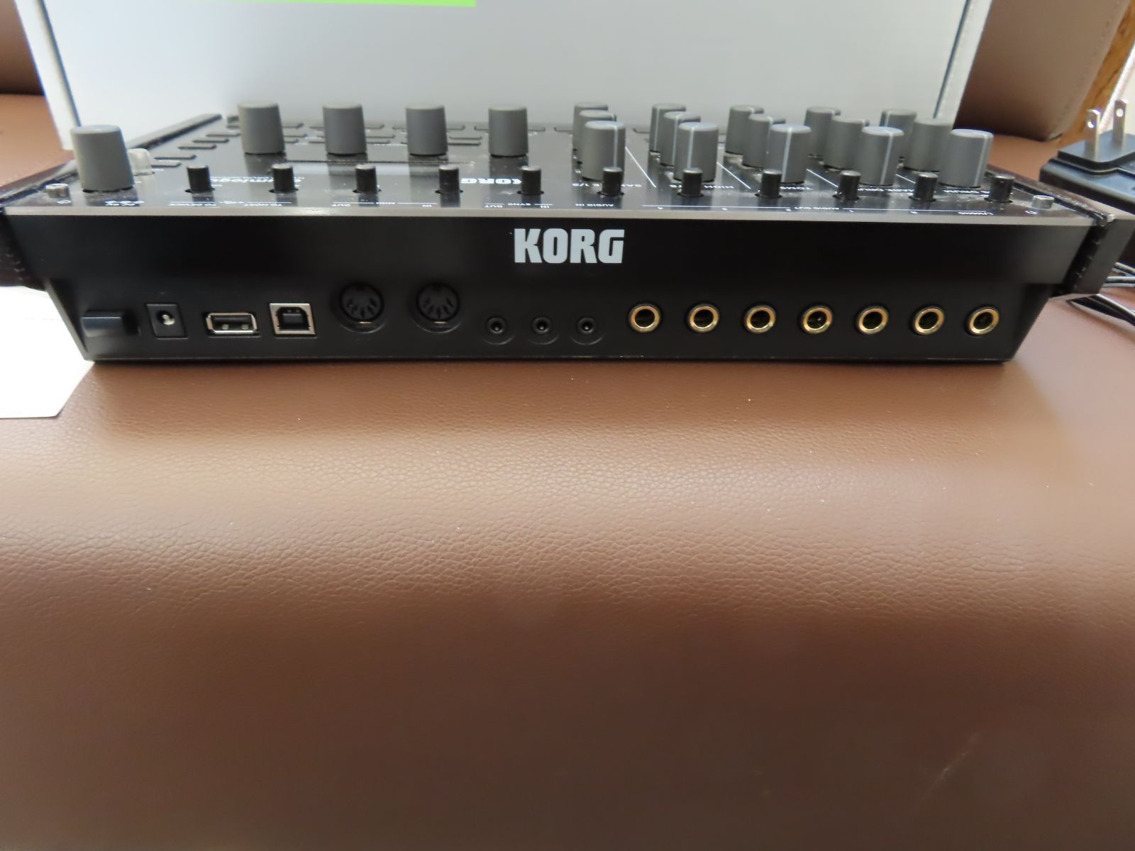 通電確認済み KORG drumlogue シンセサイザー 本体 ACアダプター付き 