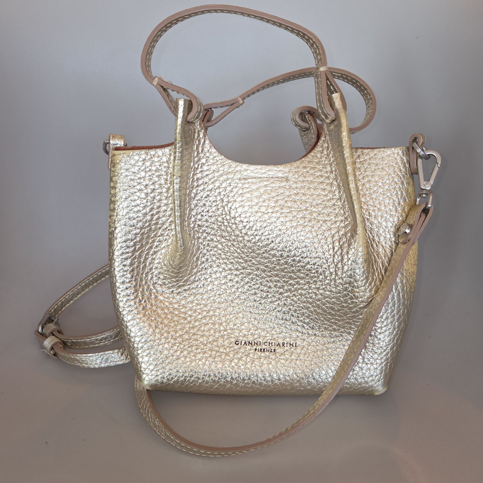 GIANNI CHIARINI レザーショルダーバッグ ／ゴールド ミニバッグ 2WAY 
